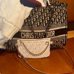 Micheal Kors belt bag